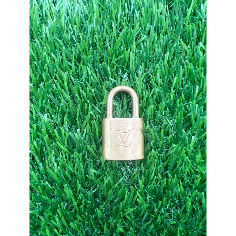 Louis Vuitton Padlock Lock Gold Tone Authentic‎ Bag Charm Luggage Lock